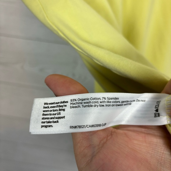 Eileen Fisher Yellow Organic Cotton V-Neck T-Shirt Size Medium - Picture 7 of 7